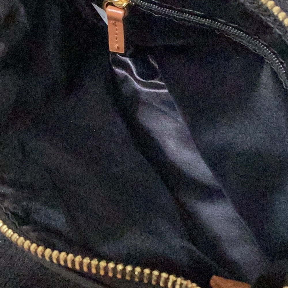 Joy & Iman black leather purse w/matching crossbody on the go bag. - Picture 7 of 8